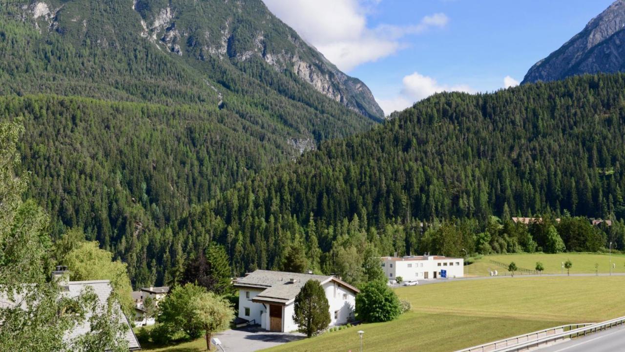 Chasa Rachoegna Scuol Exterior photo
